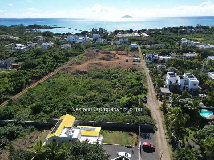 Prime land for sale in Grand Gaube 25 Perches with sea access close to school and shops perfect for your project