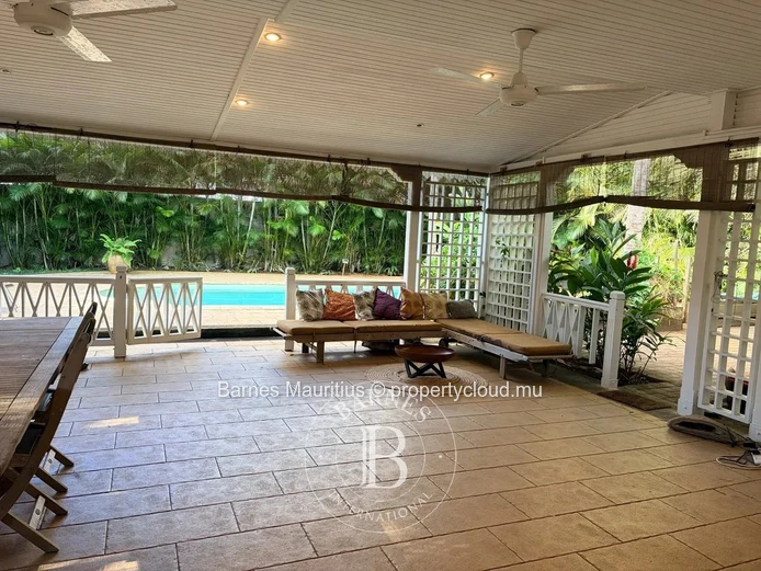 QUATRE-BORNES - Charmante maison familiale avec piscine- 4 chambres