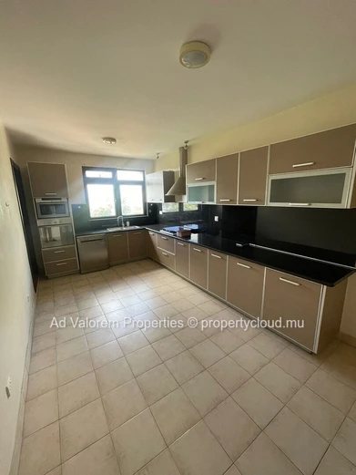 Appartement en Vente à Quatre Bornes