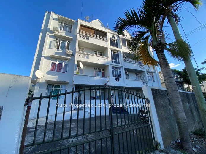 Appartement De 3 Chambres À Vendre À Roche Brunes – Rs 3,5 Millions | Négociable