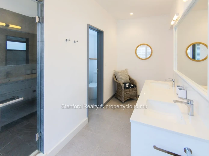 Villa à louer - 4 chambres avec salle de bain attenante, villa avec vue sur la mer, St Antoine, côte nord