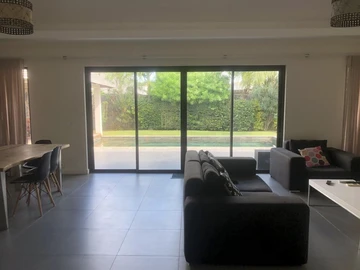 4 Bedroom Villa