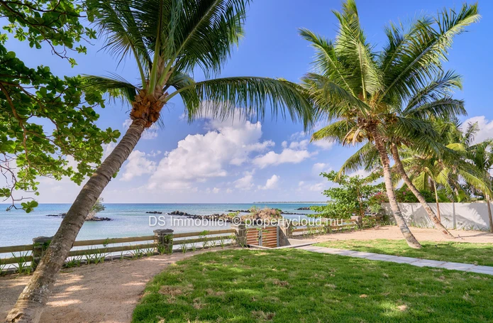 For Rent – 2-Bedroom Penthouse With Sea View | North-West
