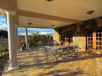 4 Bedroom Villa