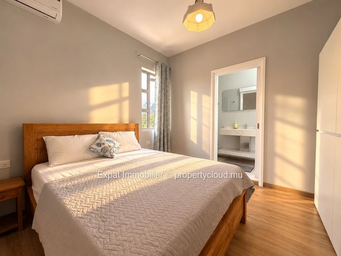 Brand-New 3-Bedroom Apartment with Pool & Panoramic Rooftop – Green Creek, Flic-en-Flac