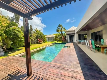 4 Bedroom Villa