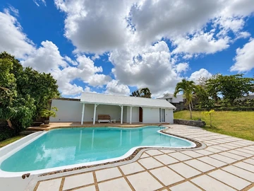 5 Bedroom Villa