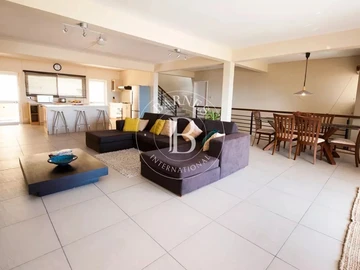 Townhouse, Duplex de 4 Chambres
