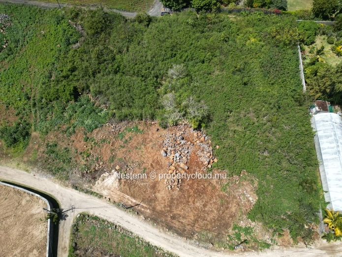 Terrain résidentiel 2548m² proche plage 
