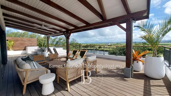 POINTE D'ESNY – Luxury Penthouse Overlooking Nature with Jacuzzi – 3 Bedrooms
