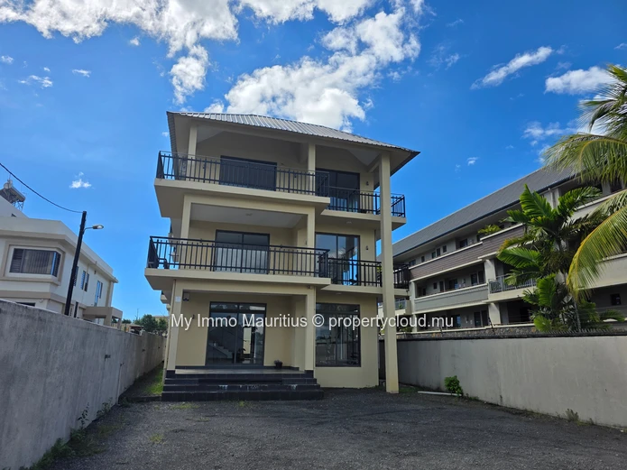 Office Building for Rent – Grand Baie