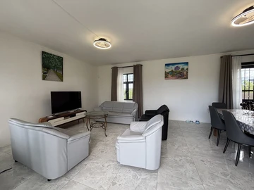 4 Bedroom Villa