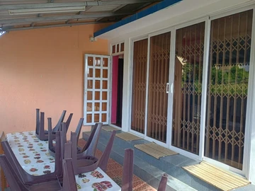5 Bedroom Villa