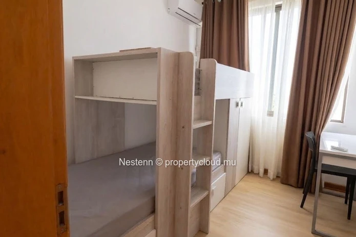 Modern 3-bedroom apartment with balcony