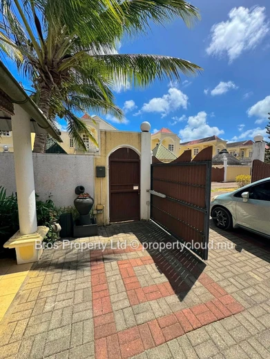 Superbe villa de style balinais à louer - Grand Baie | 50 000 roupies par mois