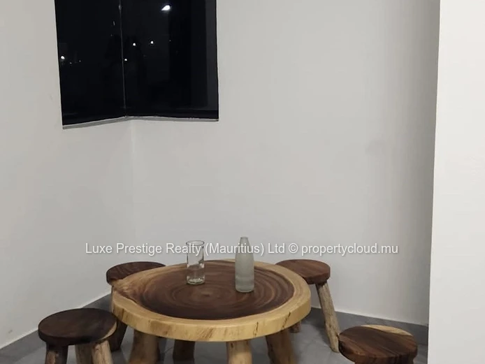 Villa Moderne et Spacieuse de 4 Chambres avec Piscine près de Port-Louis