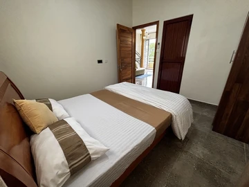 4 Bedroom Townhouse, Duplex