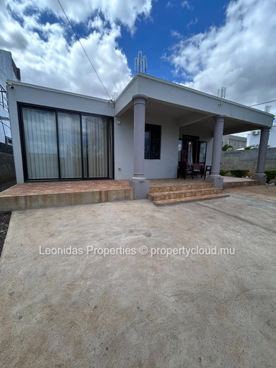 2 bedrooms house 
