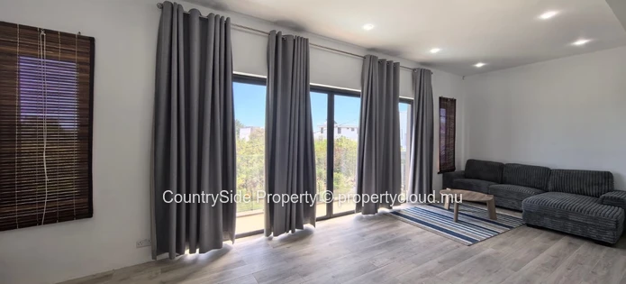 Spacieuse maison de 3 chambres avec piscine privée à proximité de la plage de Mont Choisy