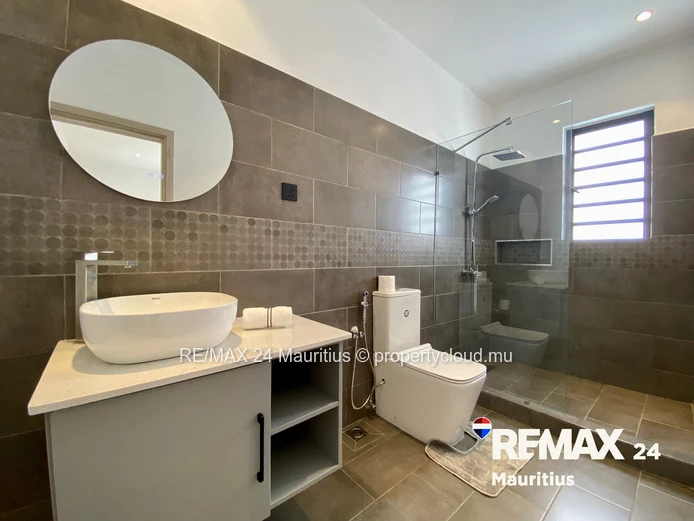 Surfer’s Paradise - New Modern Villa for Rent in La Gaulette