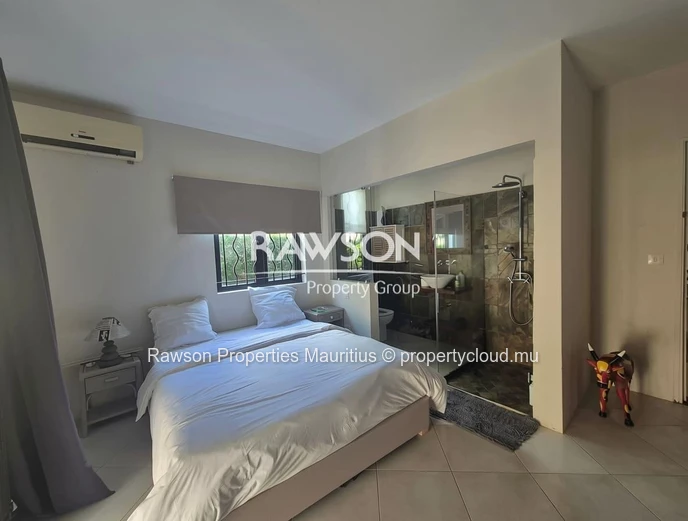Maison | 4 Chambres à Louer | À Pied de la Plage | Tamarin