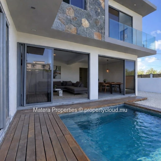 Villa de 4 chambres avec piscine à vendre à Grand Baie - à 2 min de Super U