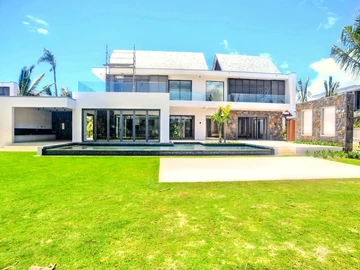 4 Bedroom Villa