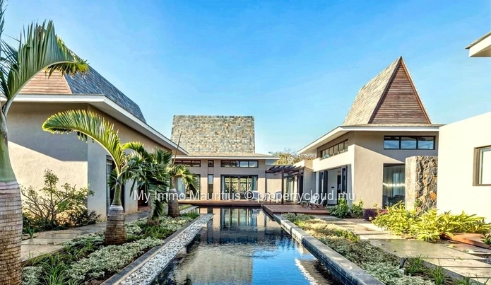 Villa neuve d’exception à deux pas de la plage et des hôtels 5 étoiles