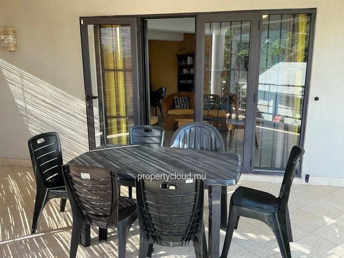 Beautiful 130 m² Apartment with Private Garden and Swimming Pool in Calodyne – 3 Bedrooms Available from 1 August