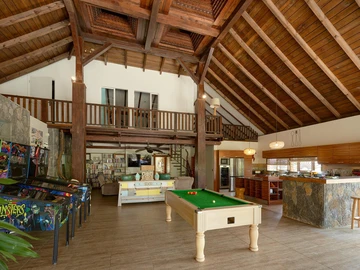 4 Bedroom Villa