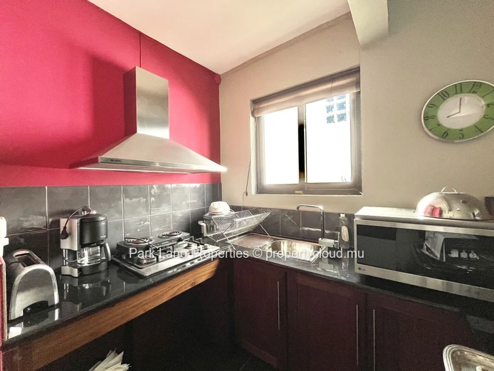Emplacement privilégié à Floreal : Maison de 3 chambres polyvalente avec un grand potentiel d'Investissement