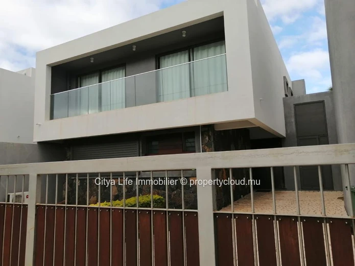 Townhouse RES in Balaclava