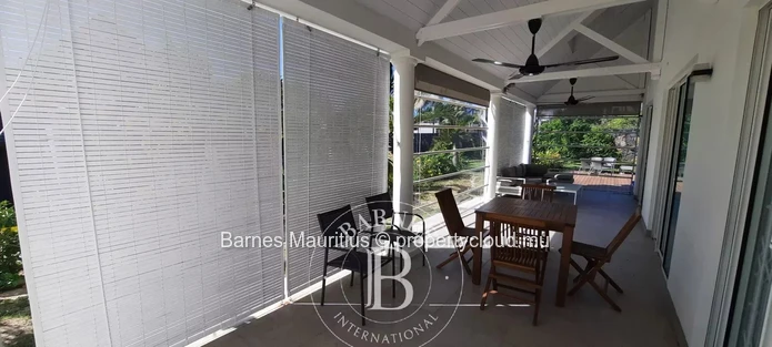 Pointe aux Cannoniers - Villa with Direct Access to the Beach - 2 Bedrooms