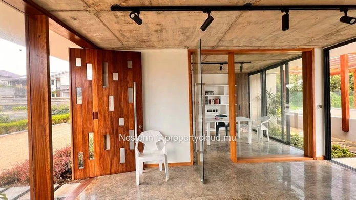 Découvrez la Villa Imazinn: Une évasion d'exception au cœur du Domaine de Courchamps