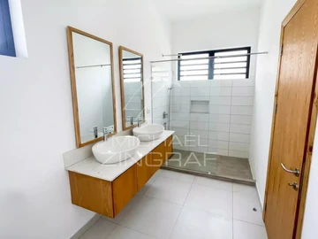 Villa de 4 Chambres