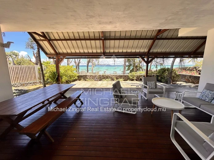 Villa de charme en Bord de Mer – Vue Panoramique sur le Coin de Mire