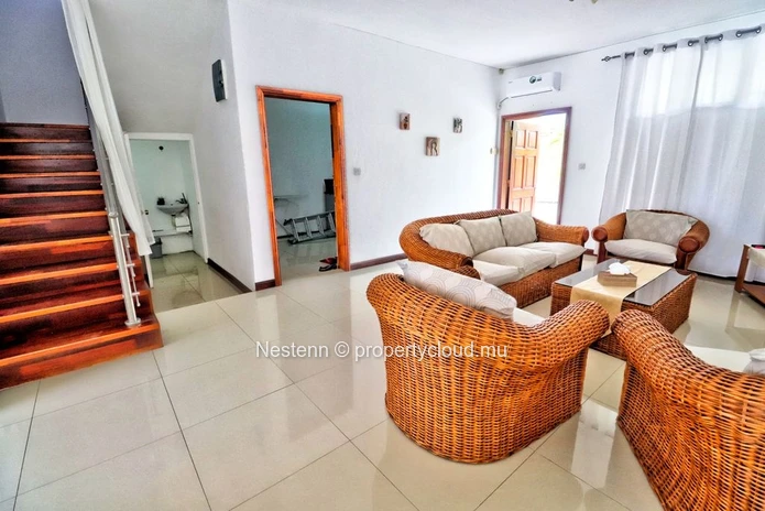 Elegant 3-bedroom duplex with private pool 