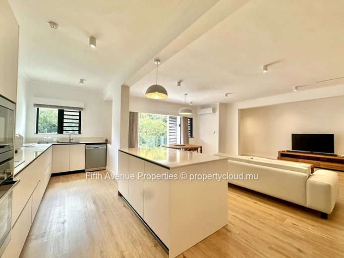 Moka – Stunning 3-Bedroom Apartment – Mountain View