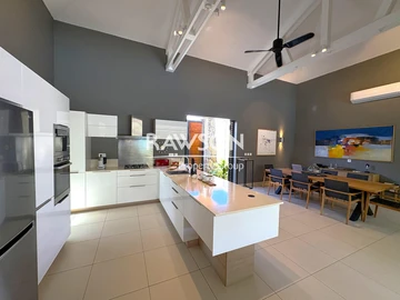 4 Bedroom Villa
