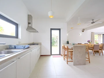 4 Bedroom Villa