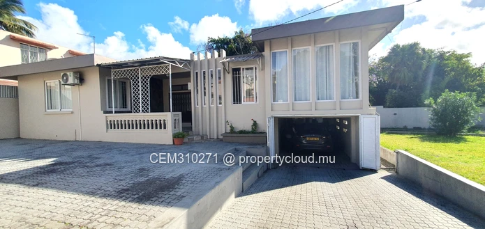 House for Sale – Heart of Vacoas 3 Bedrooms