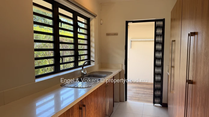 Spacious Villa with Pool in a Prestigious Gated Community near Black River