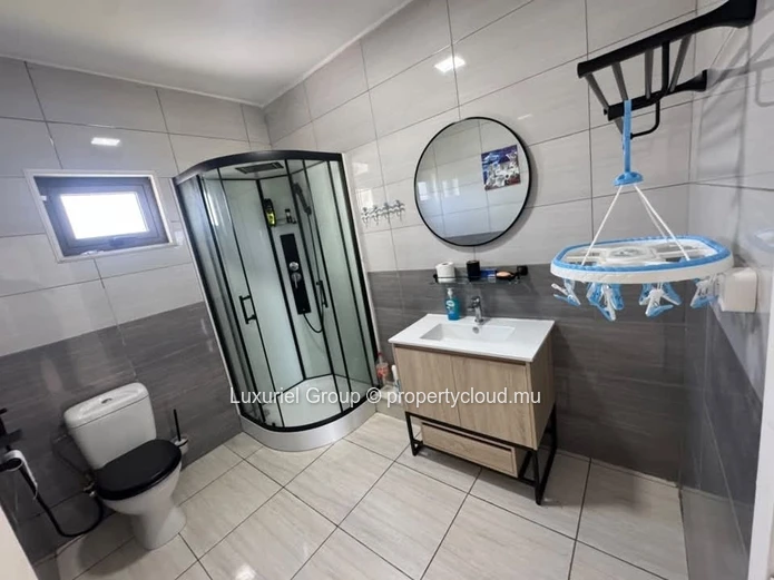 2-Bedroom Duplex with Pool View