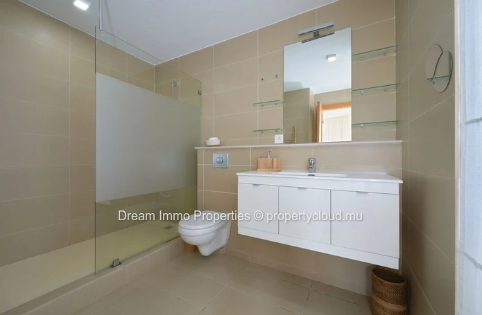 Superbe Penthouse De 3 Ch Avec Vue Mer A 2 Pas Du Lagon Et Du Golf De Mont Choisy - Ile Maurice
