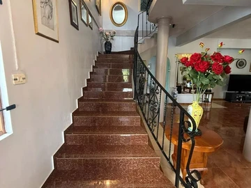 Maison de 6 Chambres