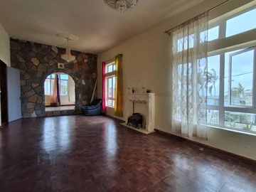 Maison de 6 Chambres