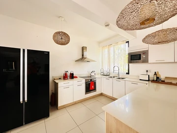 4 Bedroom Villa