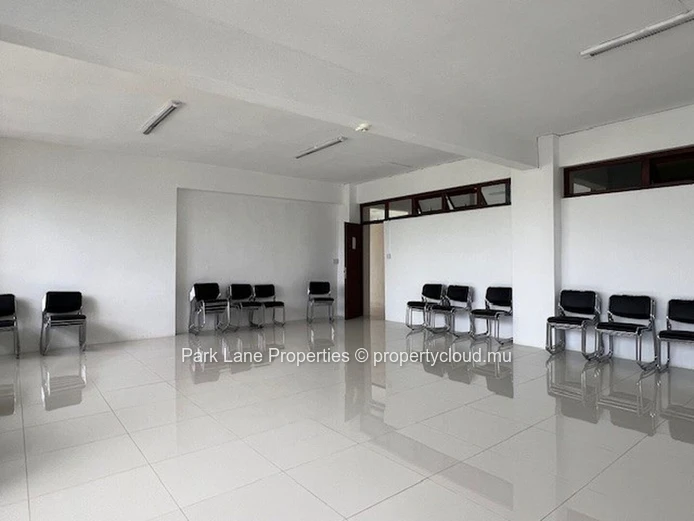Modern office in Ebene