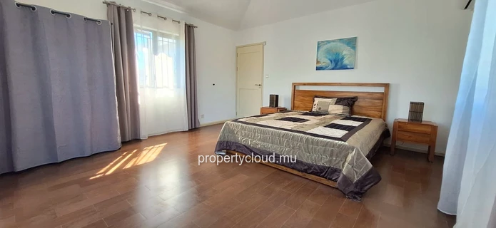 Beautiful 130 m² Apartment with Private Garden and Swimming Pool in Calodyne – 3 Bedrooms Available from 1 August