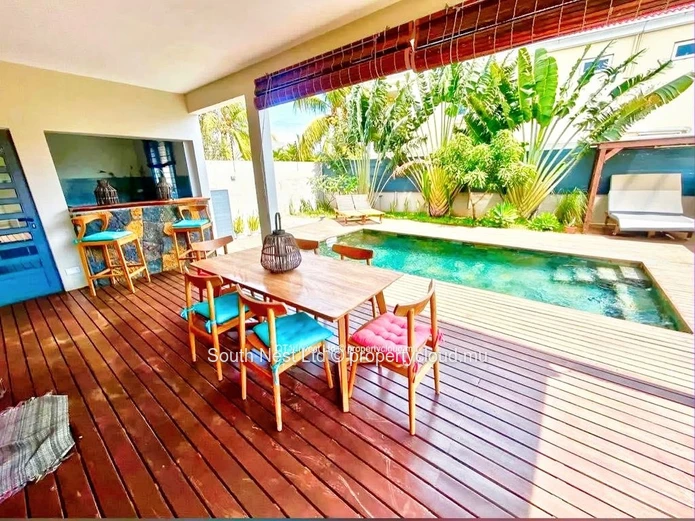 Magnifique villa contemporaine à Pereybere, avec quatre chambres avec salle de bains privative, des espaces de vie él...